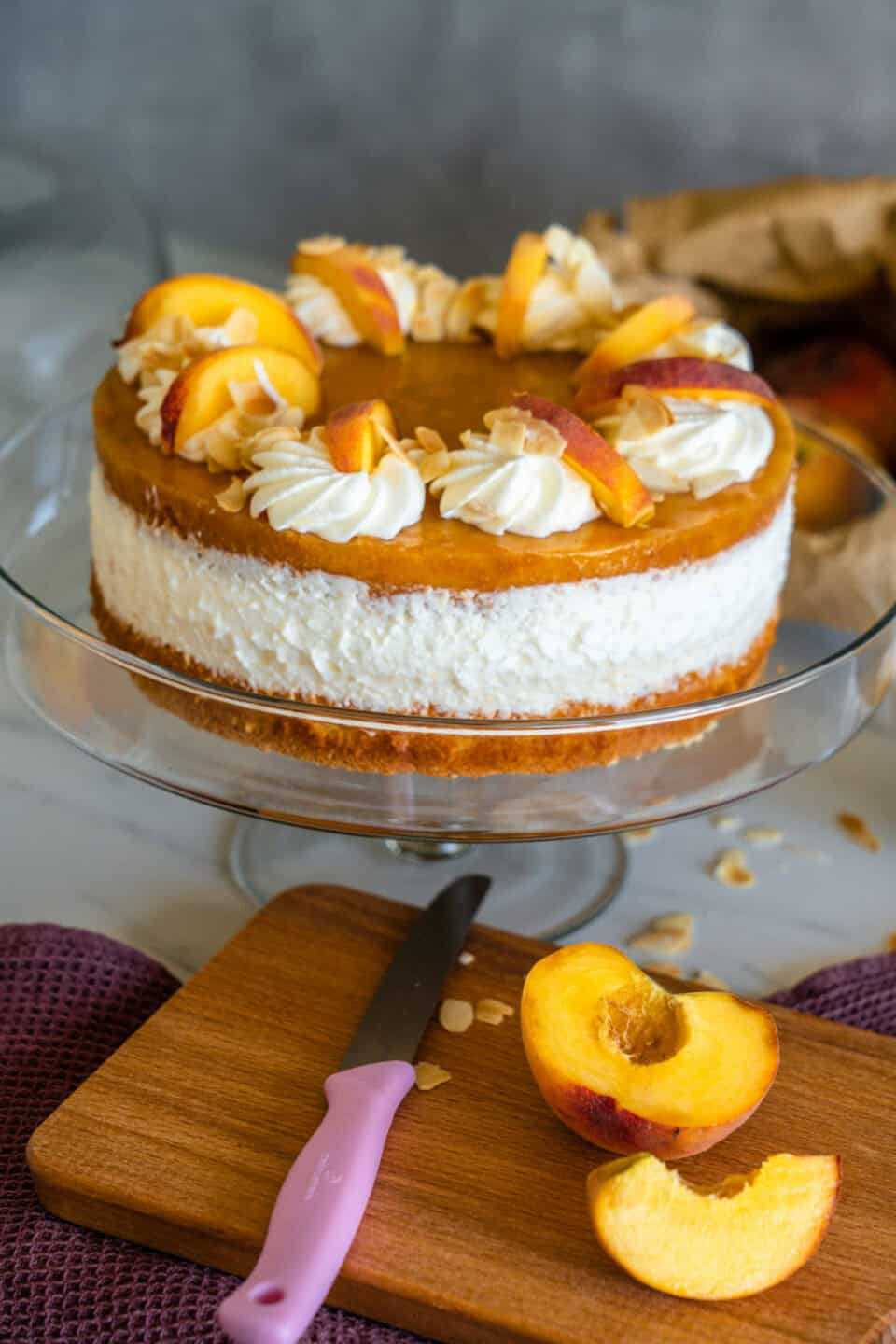 Joghurttorte mit Pfirsichen