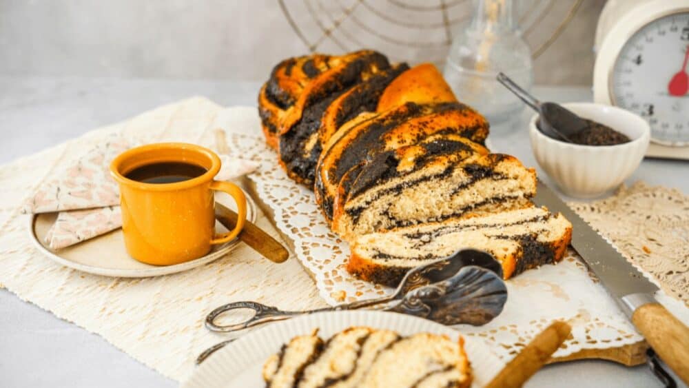 Saftiger Mohnzopf – Kuchenfee Lisa
